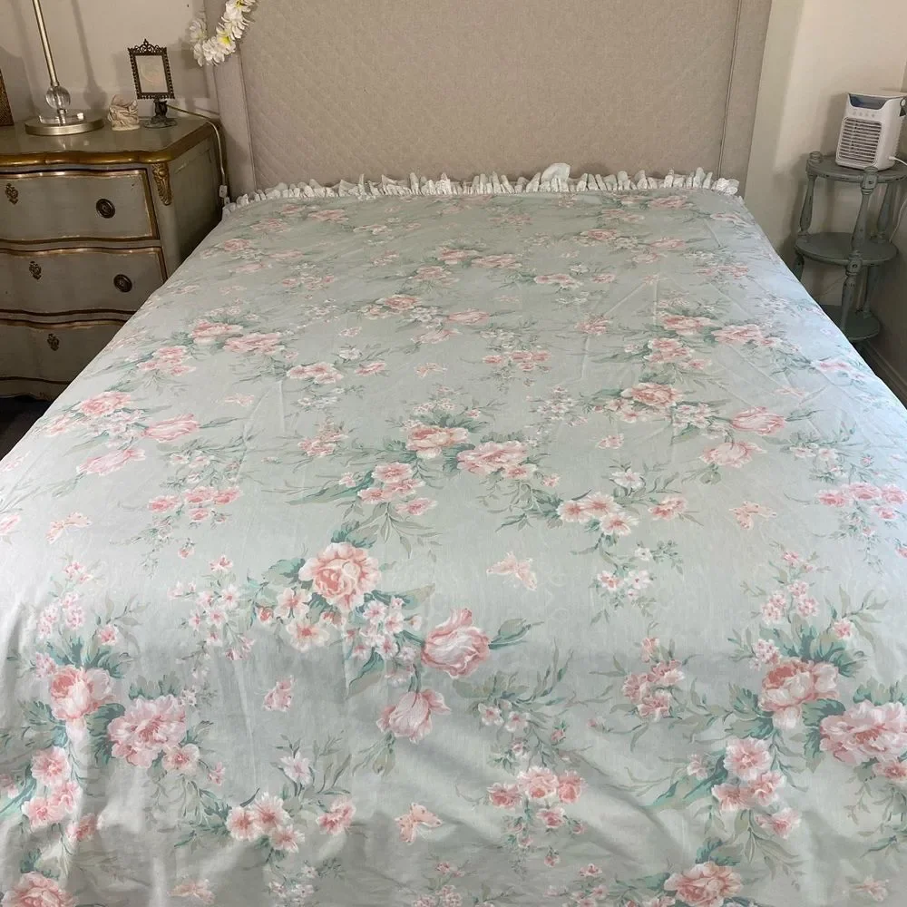 Pastel Floral Bedding Set (2) with Lace Trim Twin